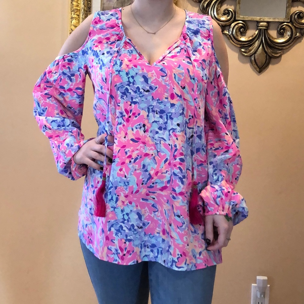 Lilly Pulitzer silk, open shoulder blouse. - Picture 2 of 3